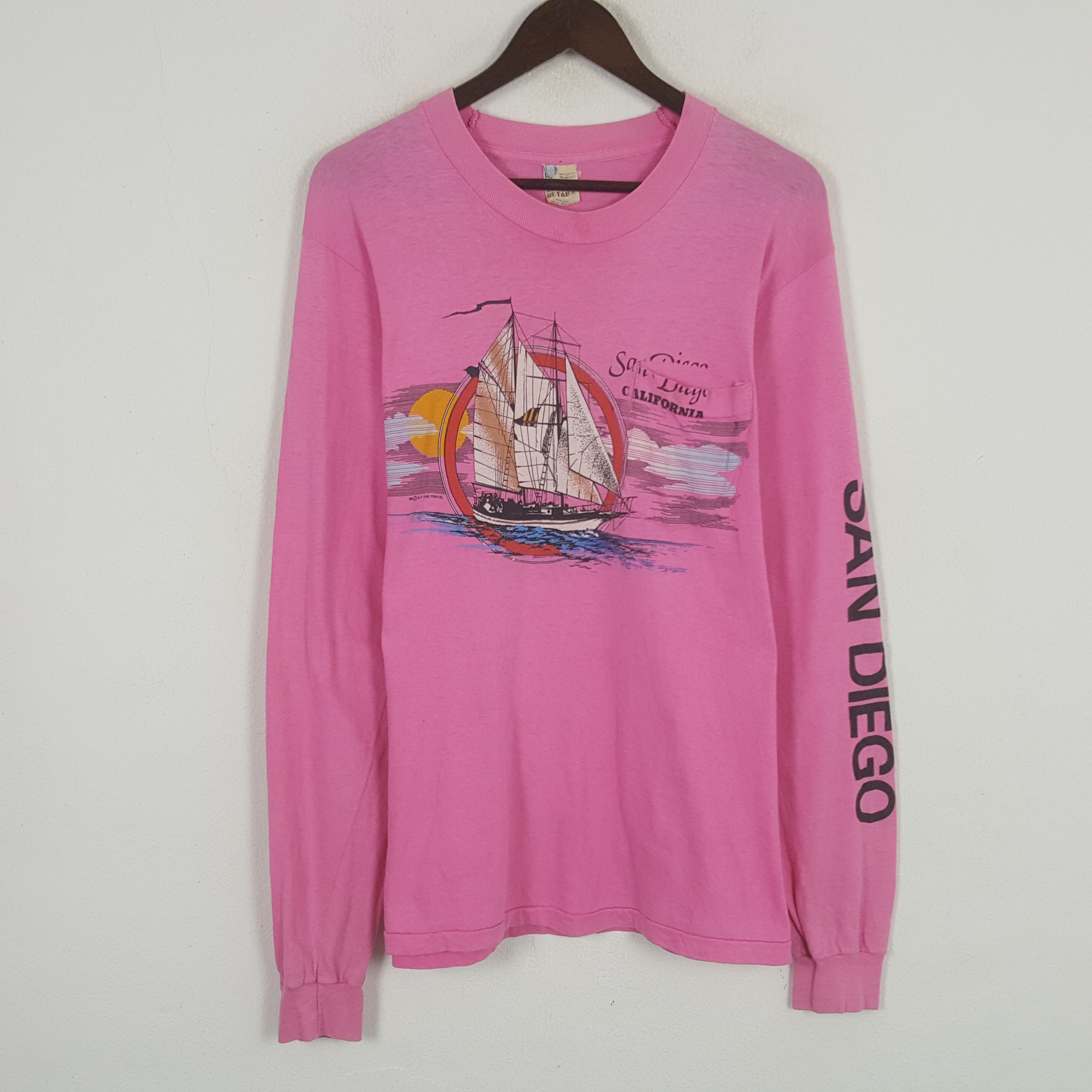 Designer Vintage San Diego California Tshirt Size US M / EU 48-50 / 2 - 1 Thumbnail