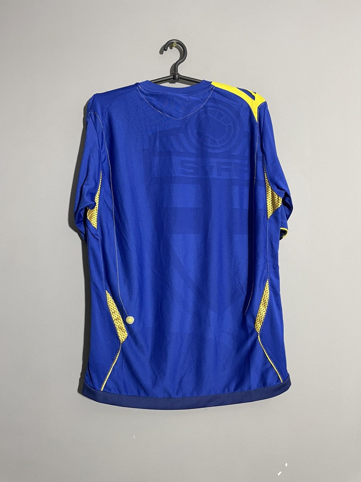 Umbro × Vintage Vintage Umbro Sweden 2006 Away Soccer jersey size M Size US M / EU 48-50 / 2 - 8 Thumbnail