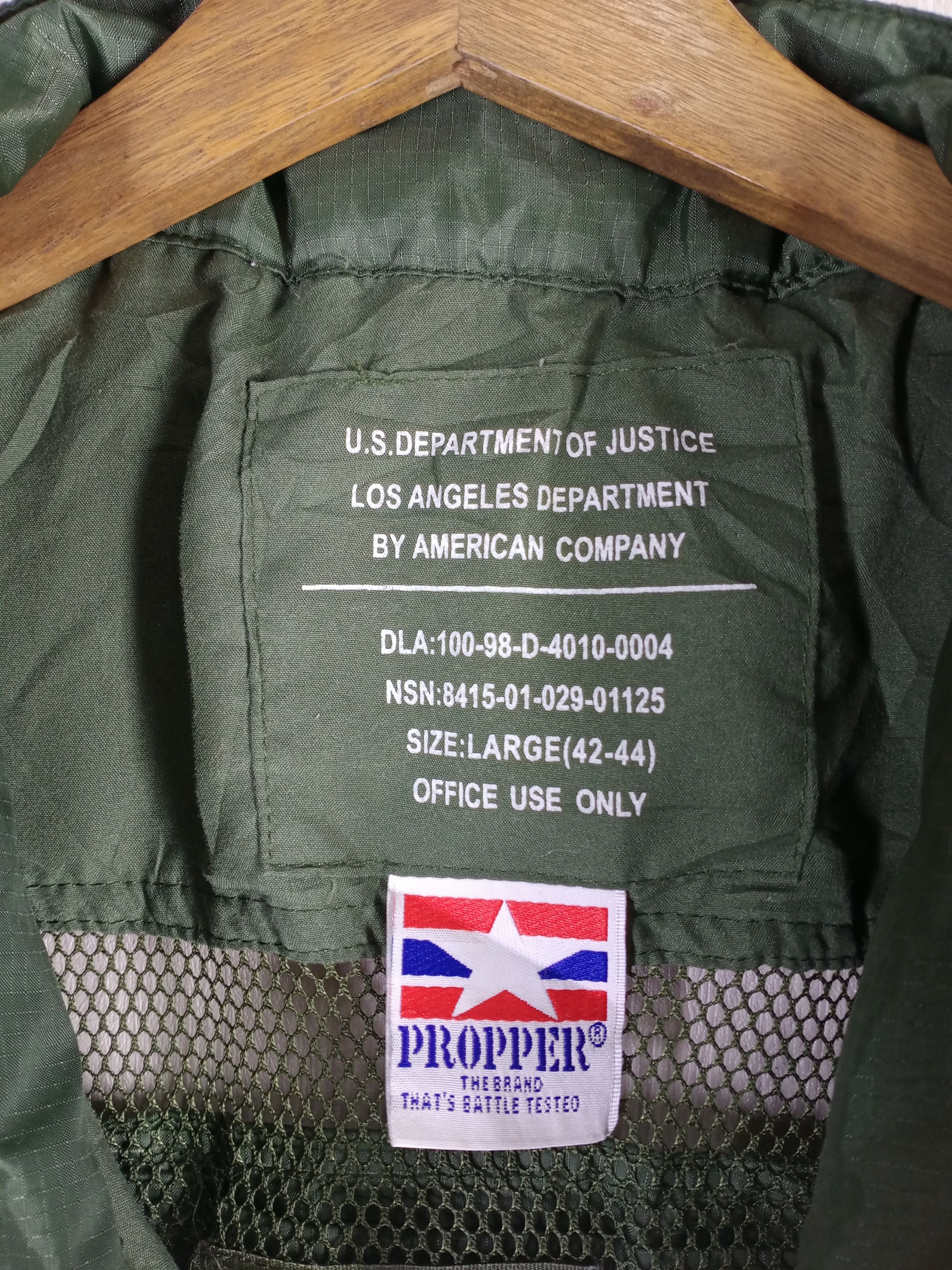 Other Vintage Propper Military Tactical pocket Vest Size US L / EU 52-54 / 3 - 5 Thumbnail