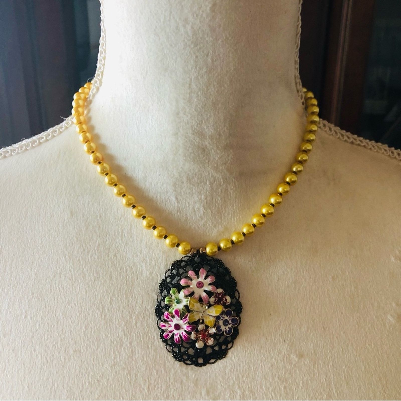 Handmade Handcrafted repurpose floral garden filigree Pearl necklace Size ONE SIZE - 3 Thumbnail