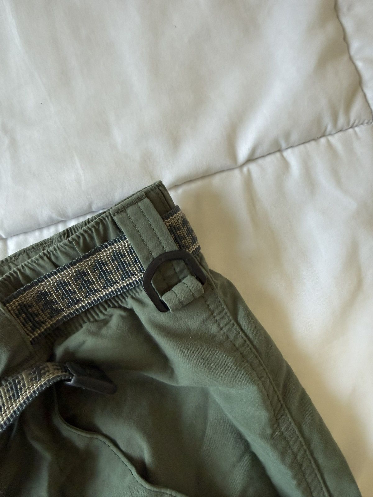 L.L. Bean L.L. Bean Forest Green Cargo Shorts Size US 32 / EU 48 - 6 Thumbnail