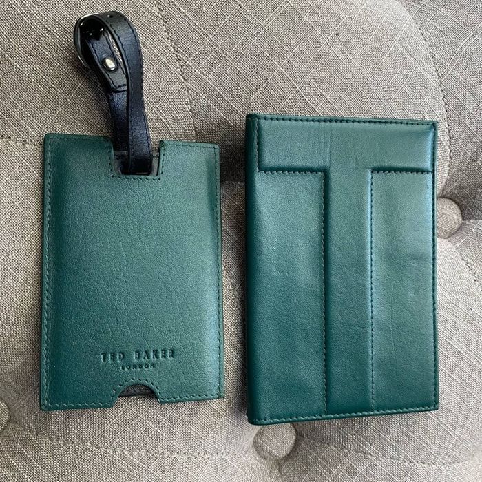 Ted Baker Ted Baker Passport Holder & Luggage Tag Dark Green Leather