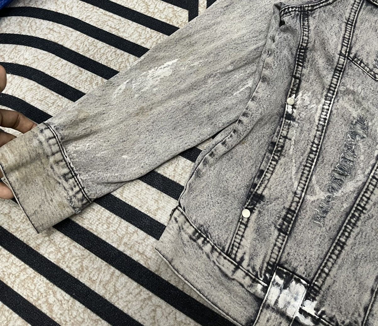 In The Attic 2000s IN THE ATTIC MUDWASH DISTRESSED DENIM BIKER JACKET Size US M / EU 48-50 / 2 - 9 Thumbnail