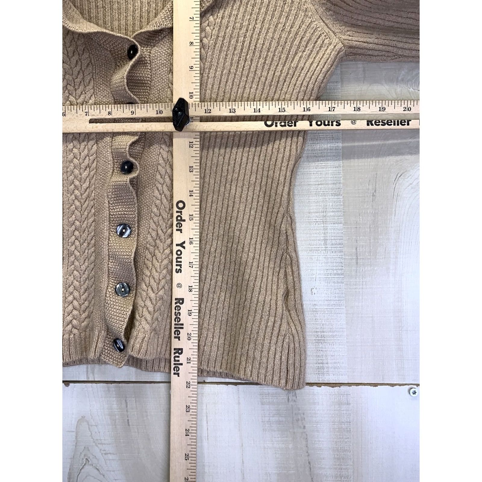 Brooks Brothers VINTAGE Brooks Brothers Cardigan Shirt Womens 100% Merino Wool Brown Small-9357 Size S / US 4 / IT 40 - 3 Thumbnail