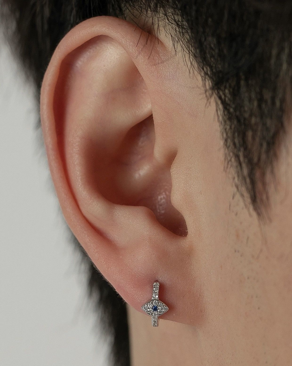 Jewelry × Vintage Retro punk y2k rhinestone demon eye hoop earrings Size ONE SIZE - 3 Thumbnail