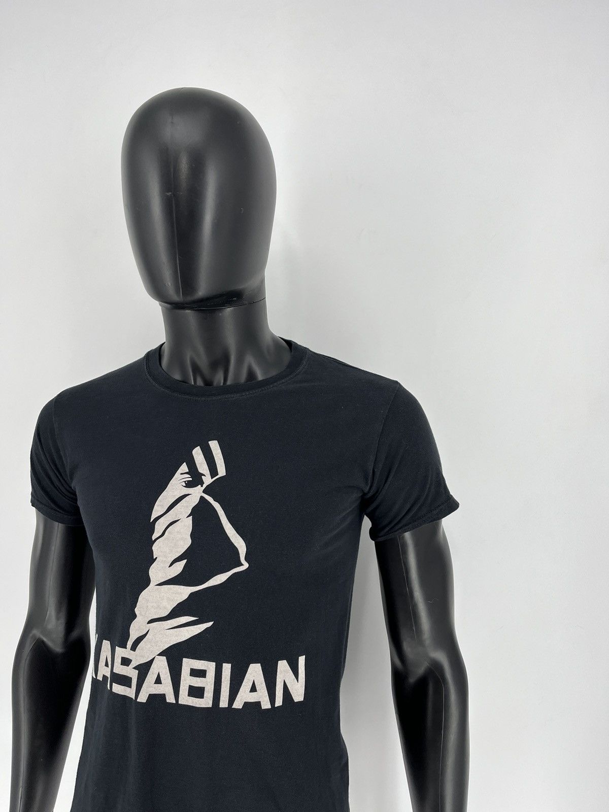 Band Tees × Vintage Vintage Y2K Kasabian Band Tour Streetwear Style Graphic Size US S / EU 44-46 / 1 - 4 Thumbnail