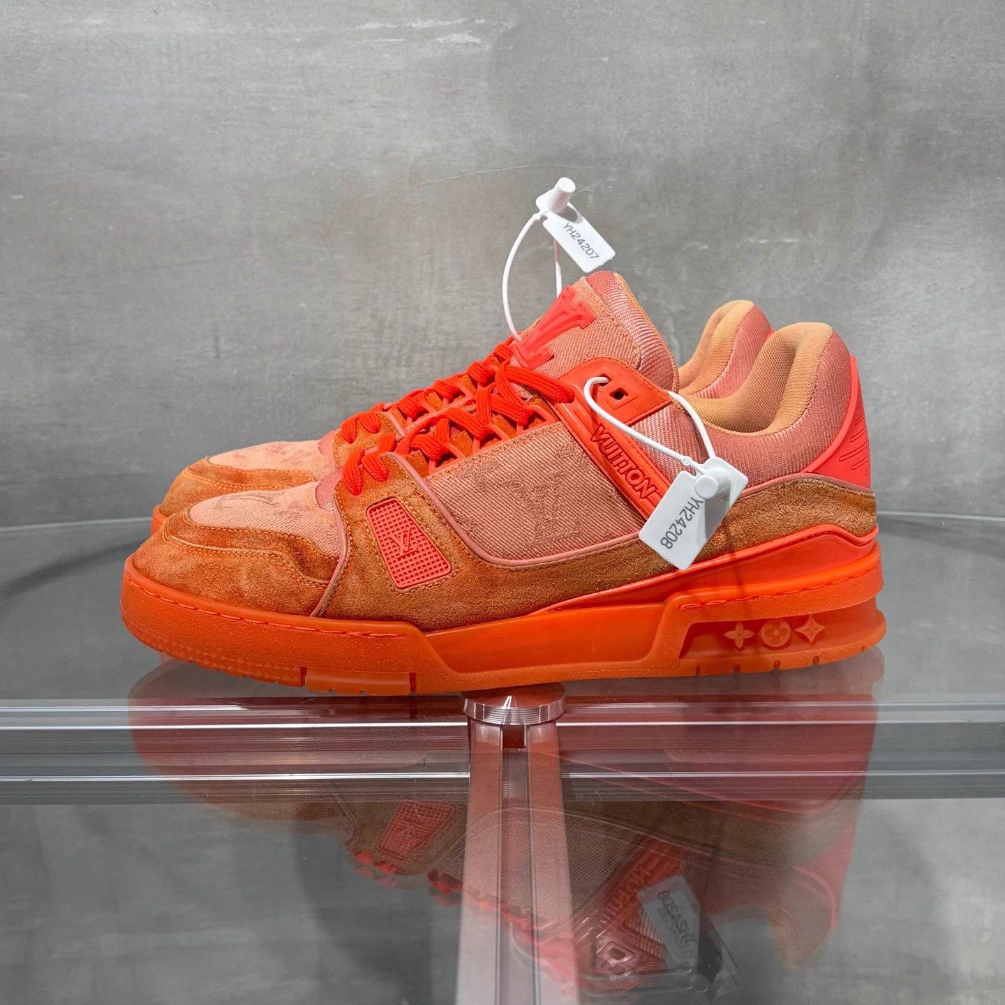 Louis Vuitton LV Trainer Orange UK7.5/41.5 Size US 8.5 / EU 41-42 - 3 Thumbnail