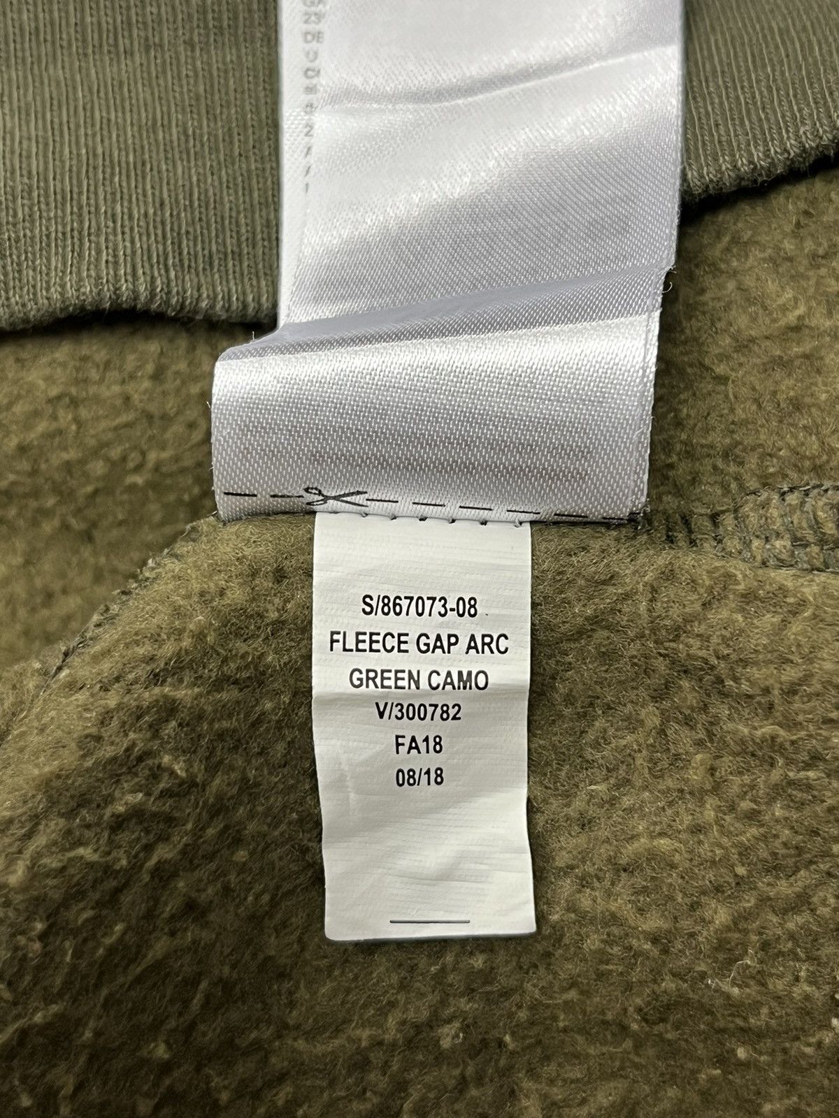 🔥VERY RARE🔥GAP BIG LOGO GREEN CAMO Sweater Hoodie
