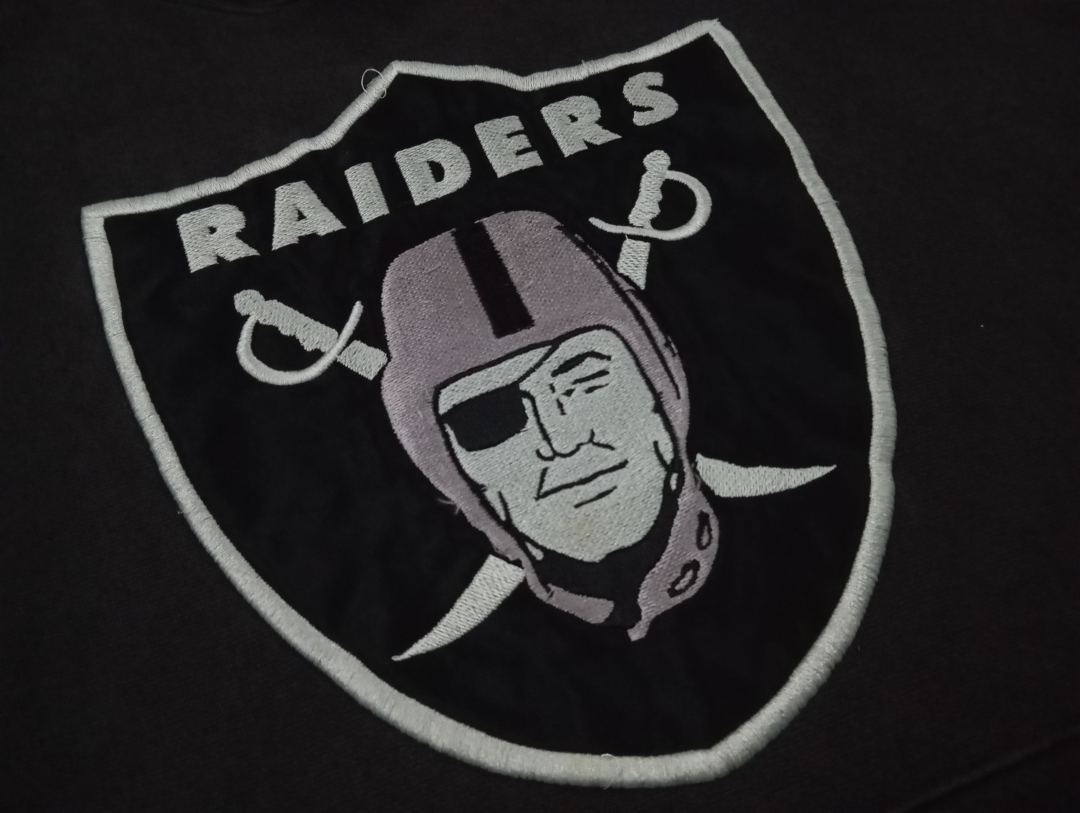 NFL NFL Raiders 🏈 VTG 90s hoodie BIG LOGO & Embroidered 💥 Size US L / EU 52-54 / 3 - 2 Thumbnail