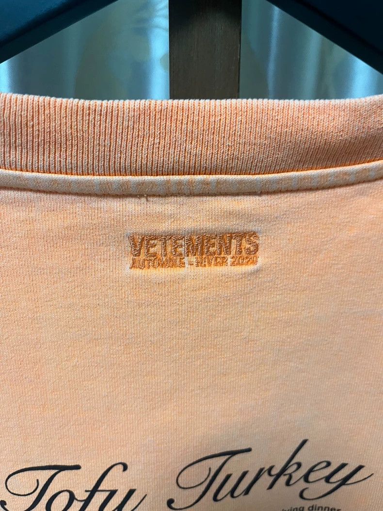 Vetements Vetements SizeS 19fw Showpiece Turkey Short Sleeve Size US S / EU 44-46 / 1 - 5 Thumbnail