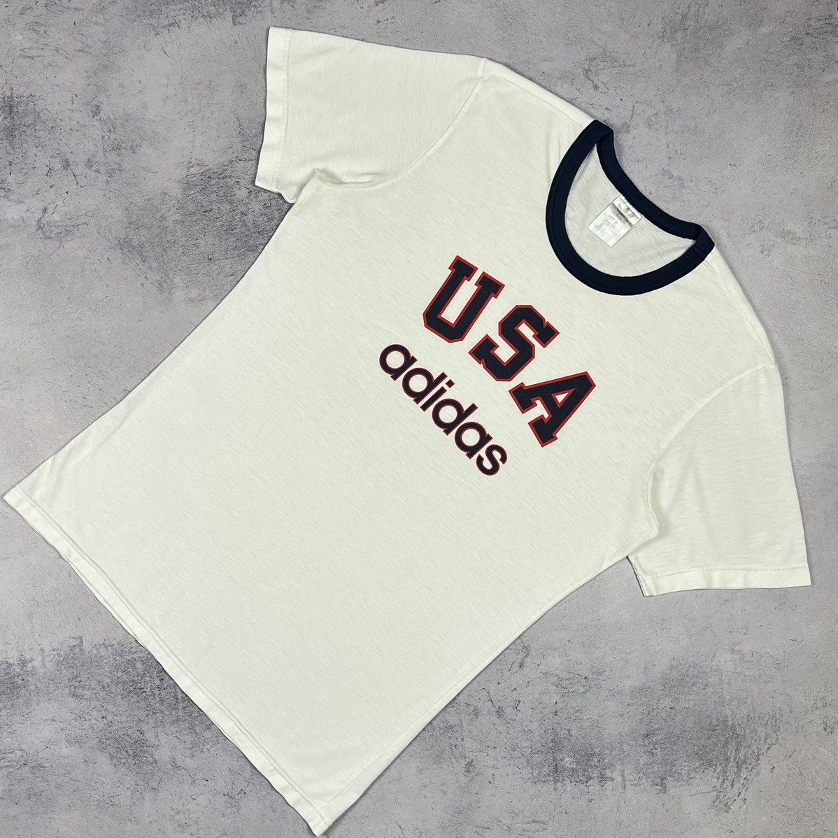 Adidas Vintage Adidas USA big logo tee 90’s Size US L / EU 52-54 / 3 - 1 Thumbnail