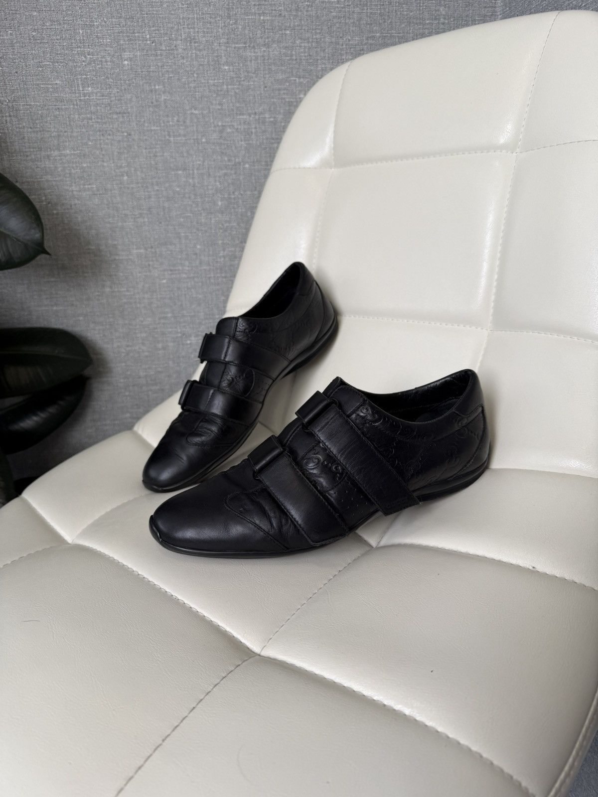 Gucci Gucci GG Guccissima Monogram Black Leather Sneakers (121830) Size US 7 / IT 37 - 1 Thumbnail