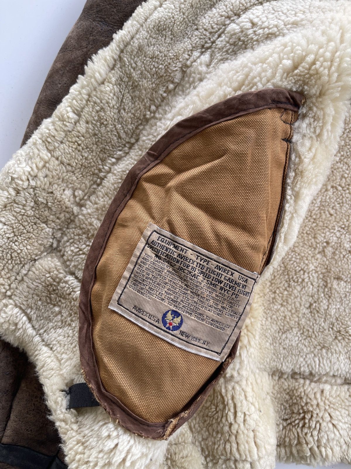 Avirex Avirex Type B-3 Sheepskin Shearling Jacket (size 38) Size US M / EU 48-50 / 2 - 21 Thumbnail