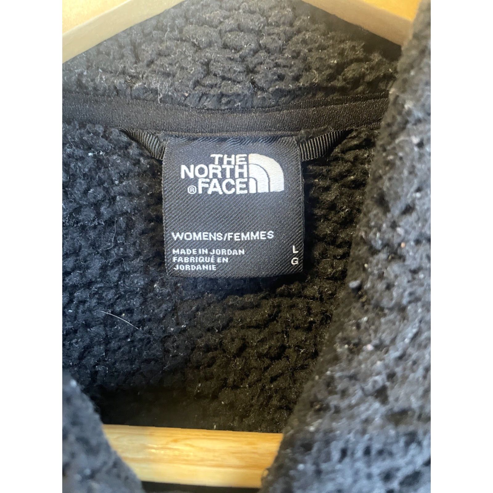 The North Face The North Face Jacket Womens Large Black Winter Zip Up Made In Jordan Fuzzy Size L / US 10 / IT 46 - 2 Thumbnail