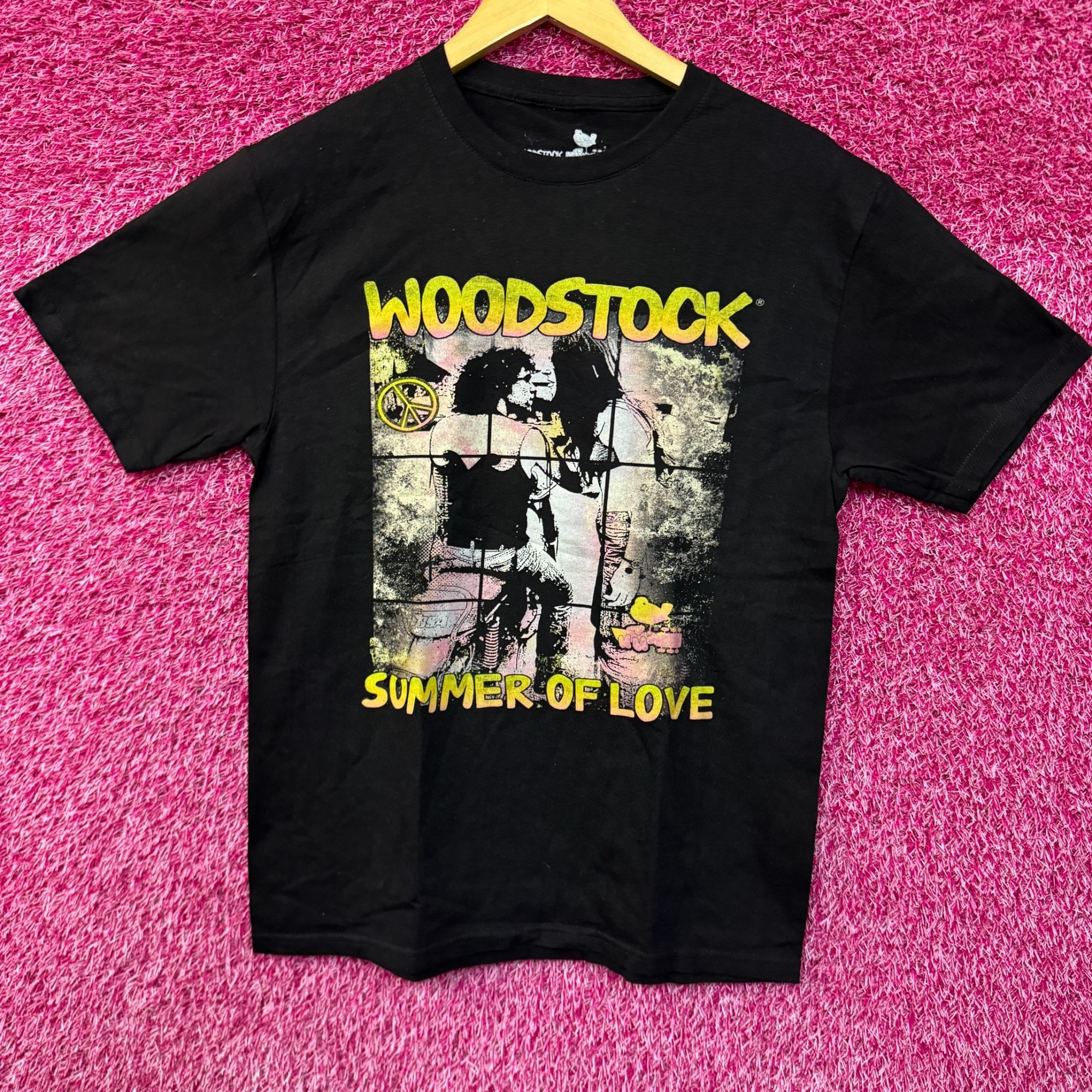 Band Tees Woodstock Summer of Love Rock Music & Art Festival Tee M Size US M / EU 48-50 / 2 - 1 Thumbnail
