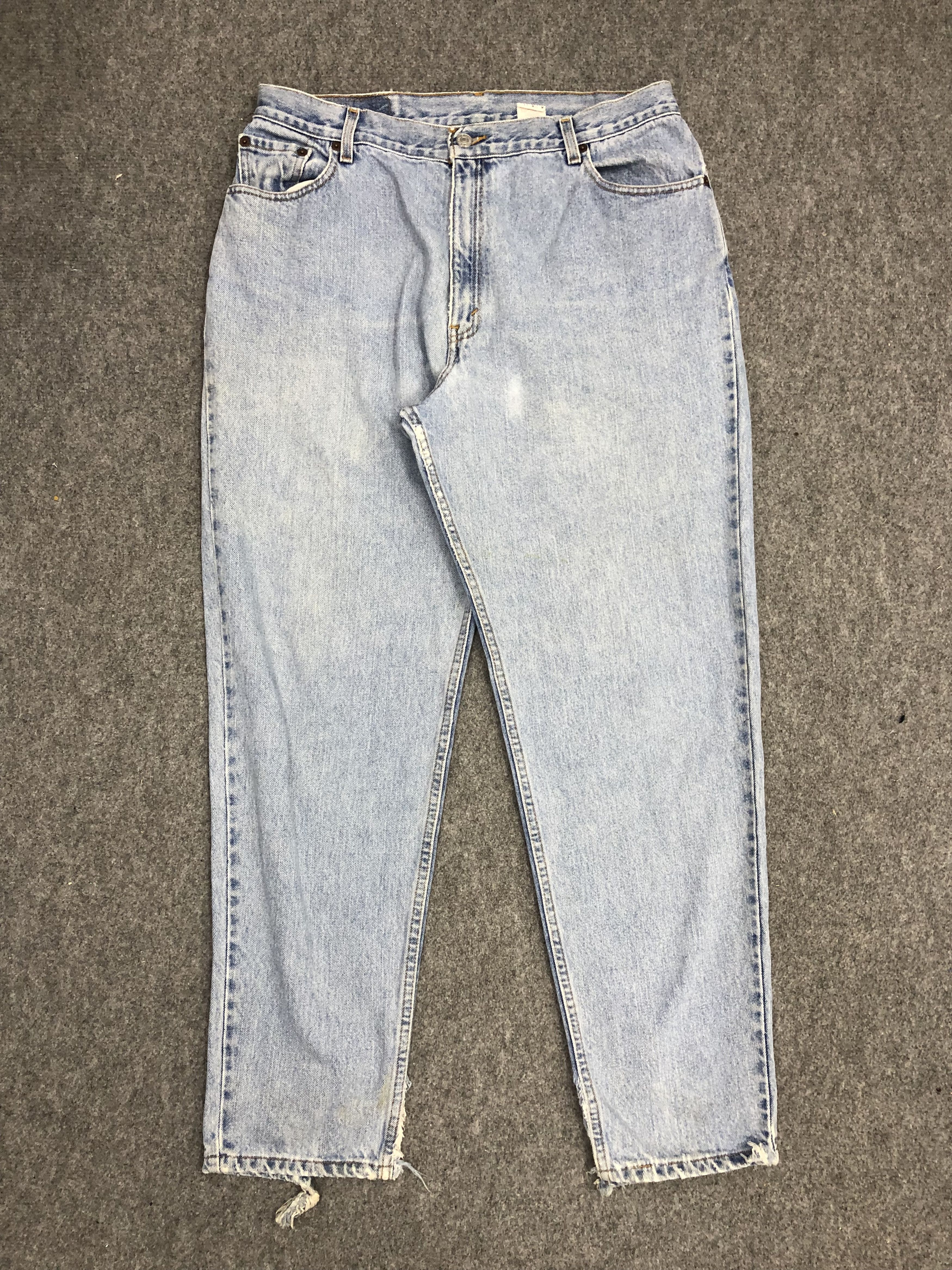 Vintage 90s Levis 550 Light Wash Jeans 34x30.5 DP0931