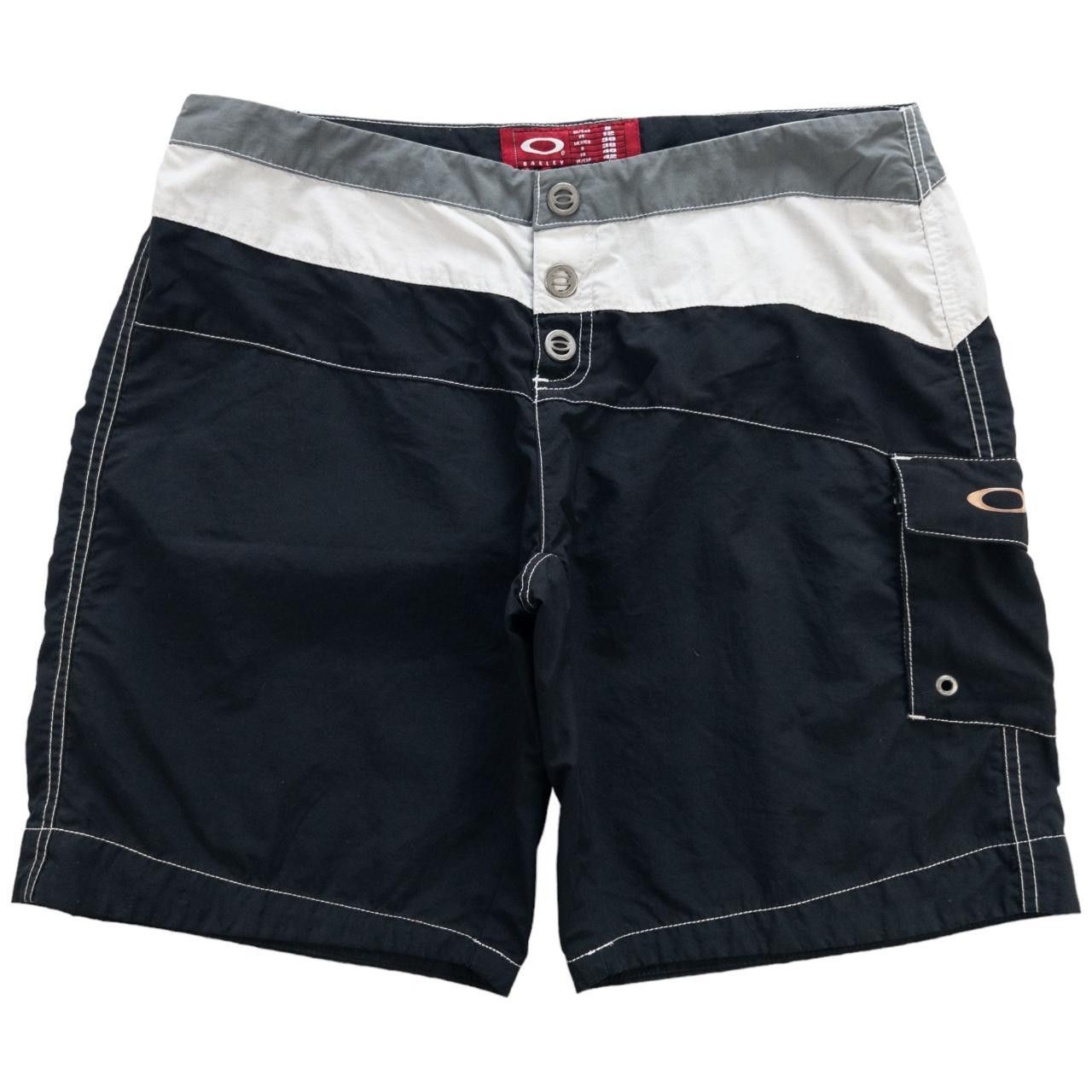 Oakley Vintage Oakley Beach Shorts Womens Size W31 Size US 31 - 1 Thumbnail