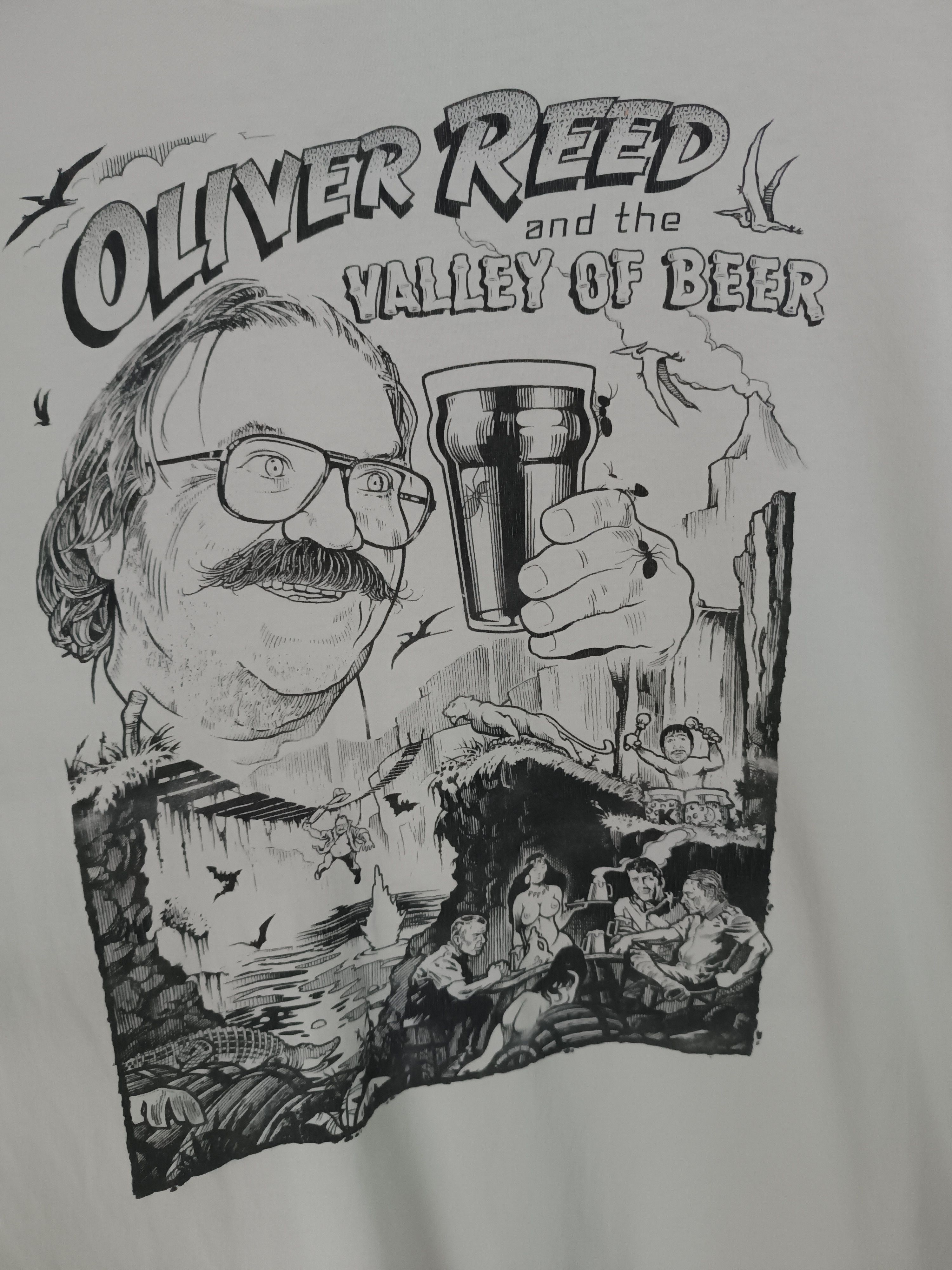 Vintage VINTAGE 90'S OLIVER REED AND THE VALLEY OF BEER HUMOR ADULT Size US XL / EU 56 / 4 - 10 Thumbnail
