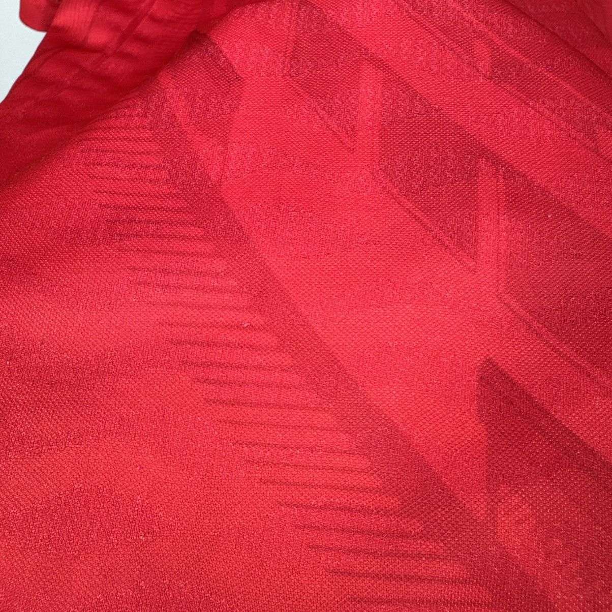 Umbro URAWA RED DIAMONDS 1996/98 HOME FOOTBALL SHIRT SOCCER JERSEY Size US M / EU 48-50 / 2 - 12 Thumbnail