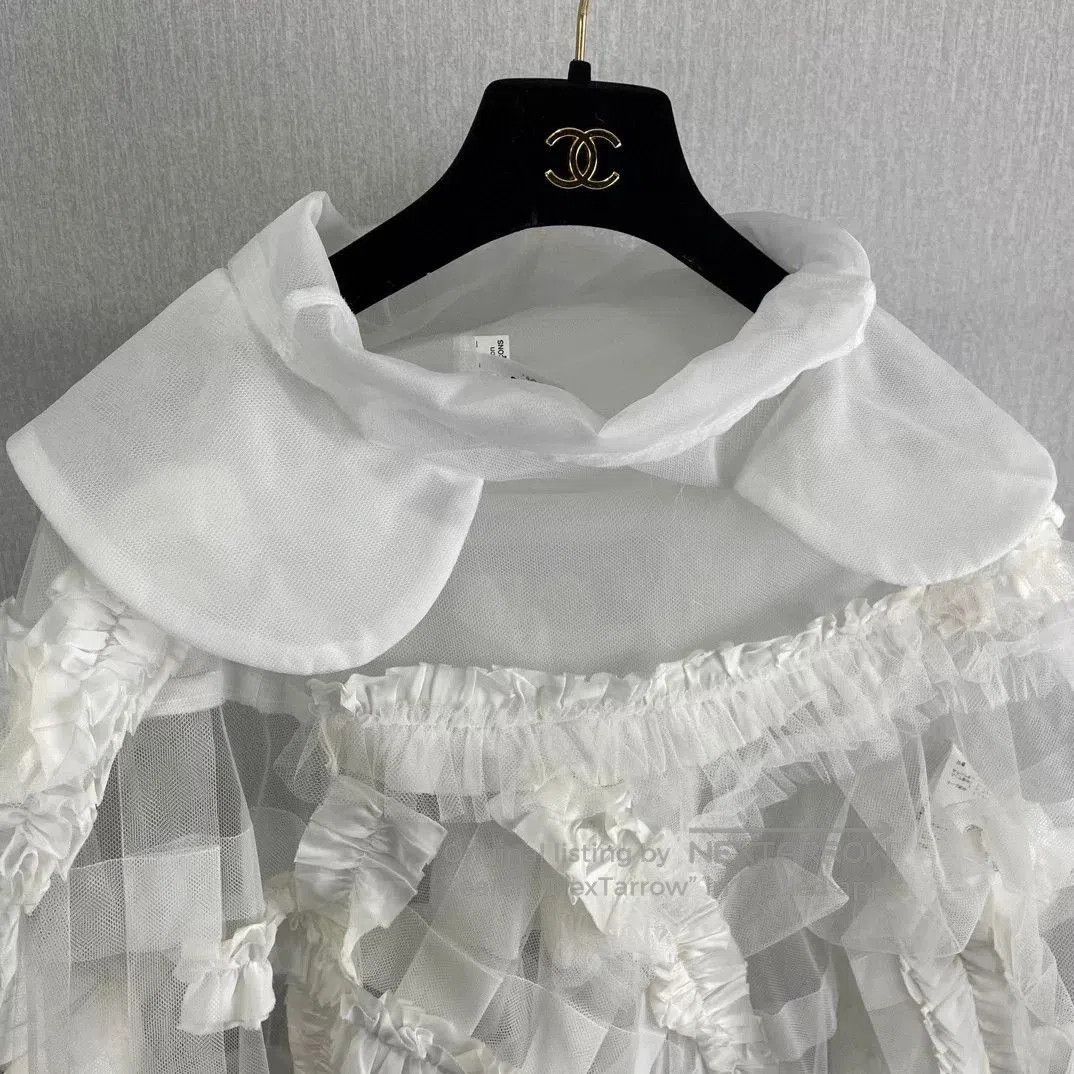 Comme des Garcons COMME des garcons White Lace Cape Coat. Size US M / EU 48-50 / 2 - 4 Thumbnail