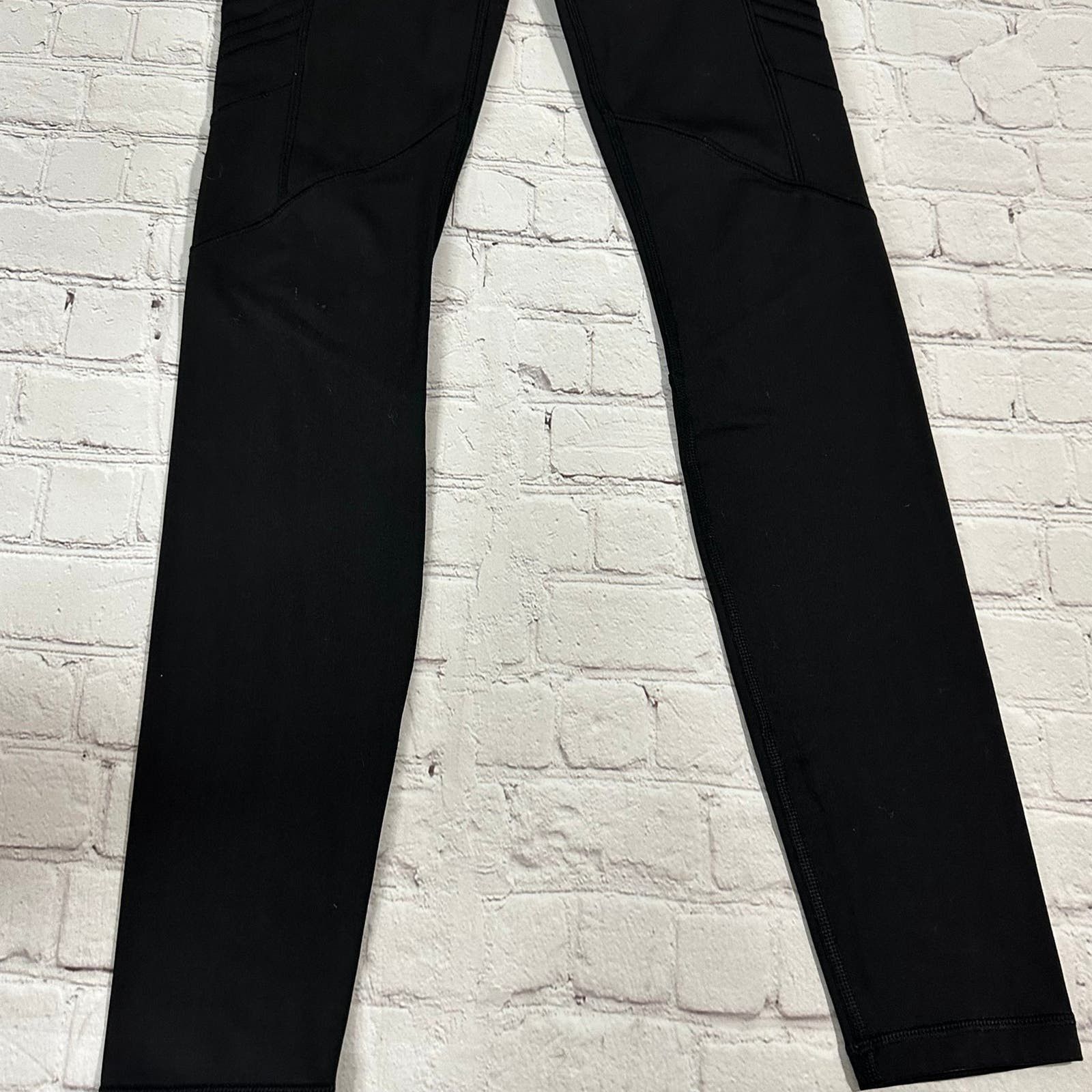 Lululemon Lululemon full length black Leggings Size 28" / US 6 / IT 42 - 10 Thumbnail