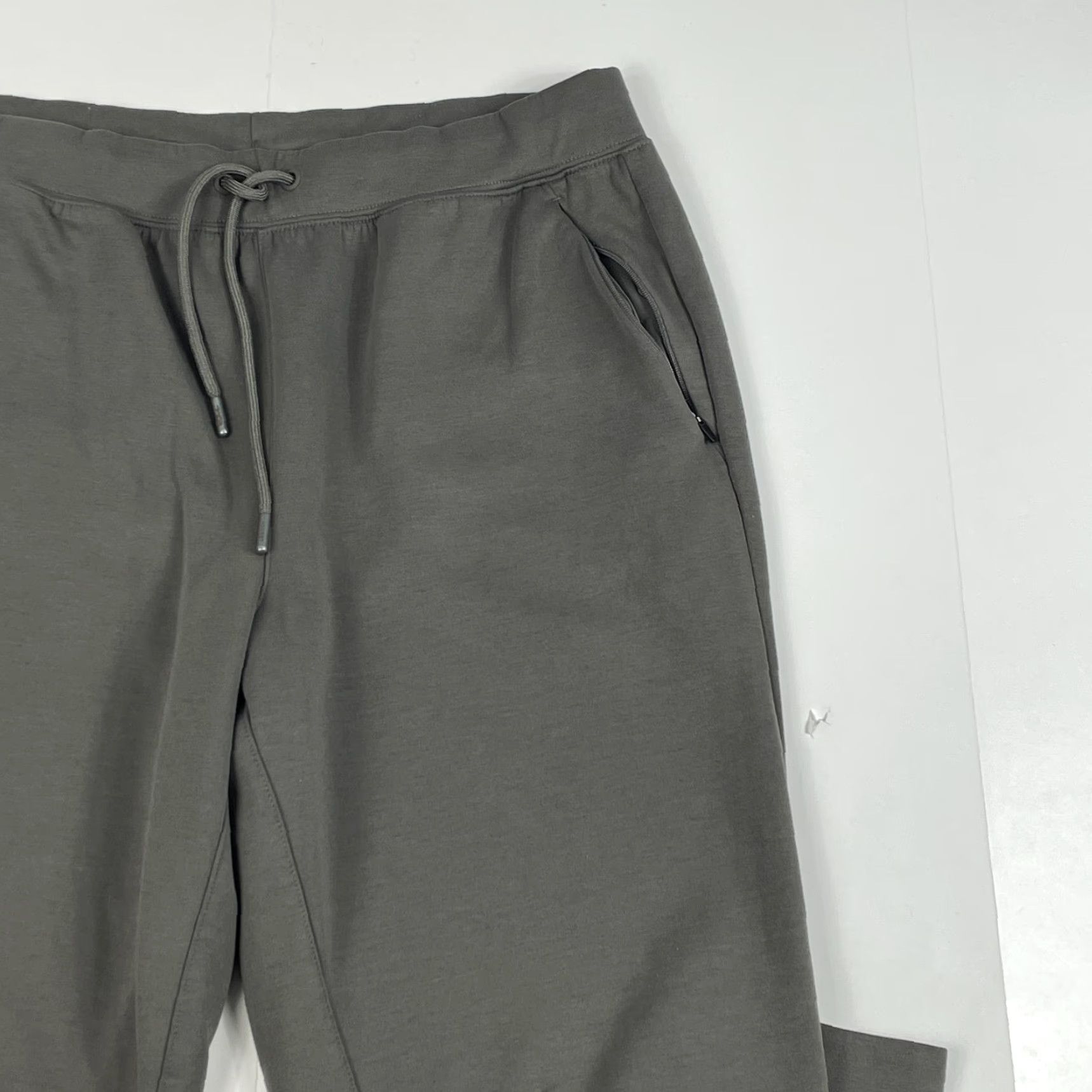 Vintage VRST Sweatpants Mens M Green Relaxed Tapered Leg Lined Workout Gym Stretch Activewear Casual Travel Pockets Elastic Waist Size US 31 - 3 Thumbnail
