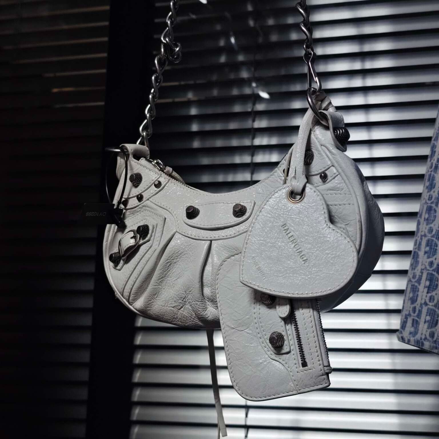 Balenciaga Balenciaga Le Cagole Accessories Heart-shaped Makeup Mirro Size ONE SIZE - 1 Thumbnail
