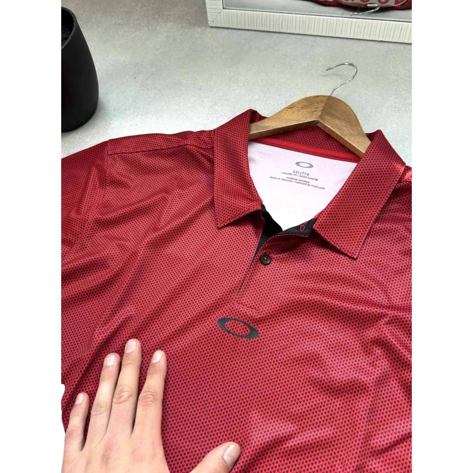 Oakley VINTAGE Oakley Center Logo Red Polo Shirt XXL Mens Polo Shirt Red 90s Logo Vintage Sports Oakley Polo Shirt Logo Size US L / EU 52-54 / 3 - 4 Thumbnail