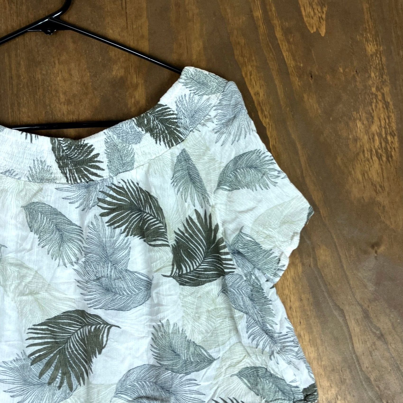 Anthropologie Sadie & Sage Anthropologie Womens Blouse White Leaf Print Off Shoulder Crop M Size M / US 6-8 / IT 42-44 - 5 Thumbnail