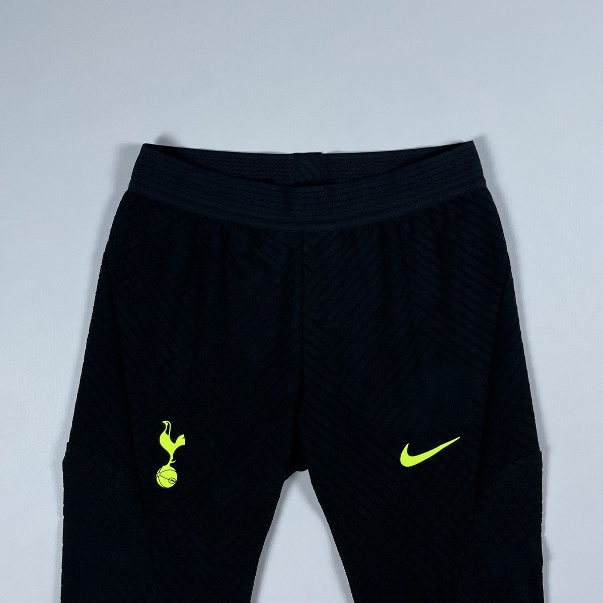 Nike Nike Tottenham Hotspur Soccer Sweatpants Pants Size US 30 / EU 46 - 5 Thumbnail
