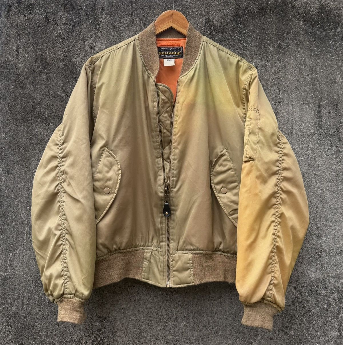 Vintage Vintage Sun Faded Ma-1 Bomber Jacket By Reliable Size US M / EU 48-50 / 2 - 2 Thumbnail