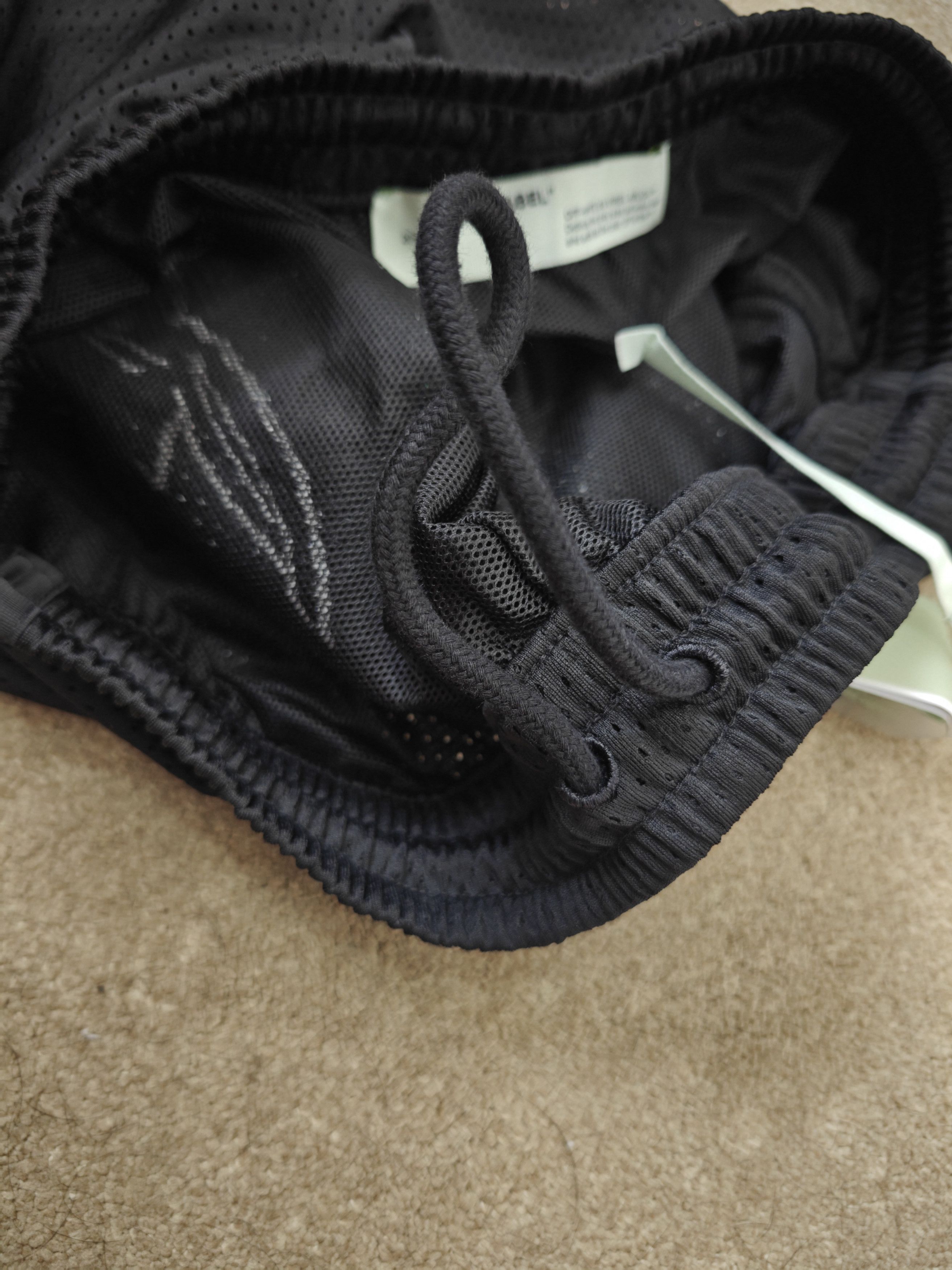 Off-White Off-White Harry the Bunny Basketball Shorts Size US 34 / EU 50 - 10 Thumbnail