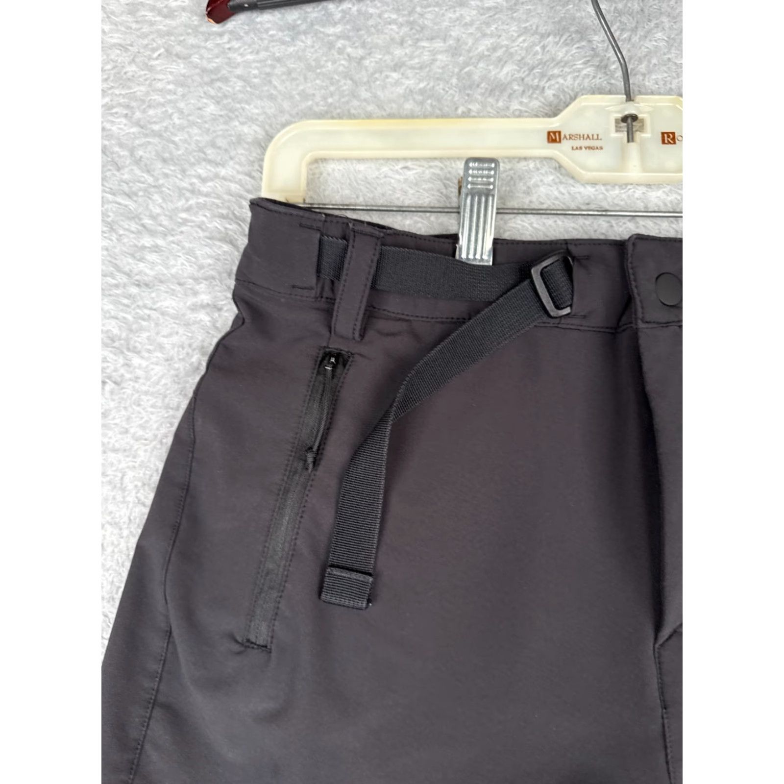 Lululemon Lululemon Shorts Women 6 Black Speed Short Perforated 2.5" Gym Run Running - Womens, Shorts, Black, 6, Lululemon Size 28" / US 6 / IT 42 - 4 Thumbnail