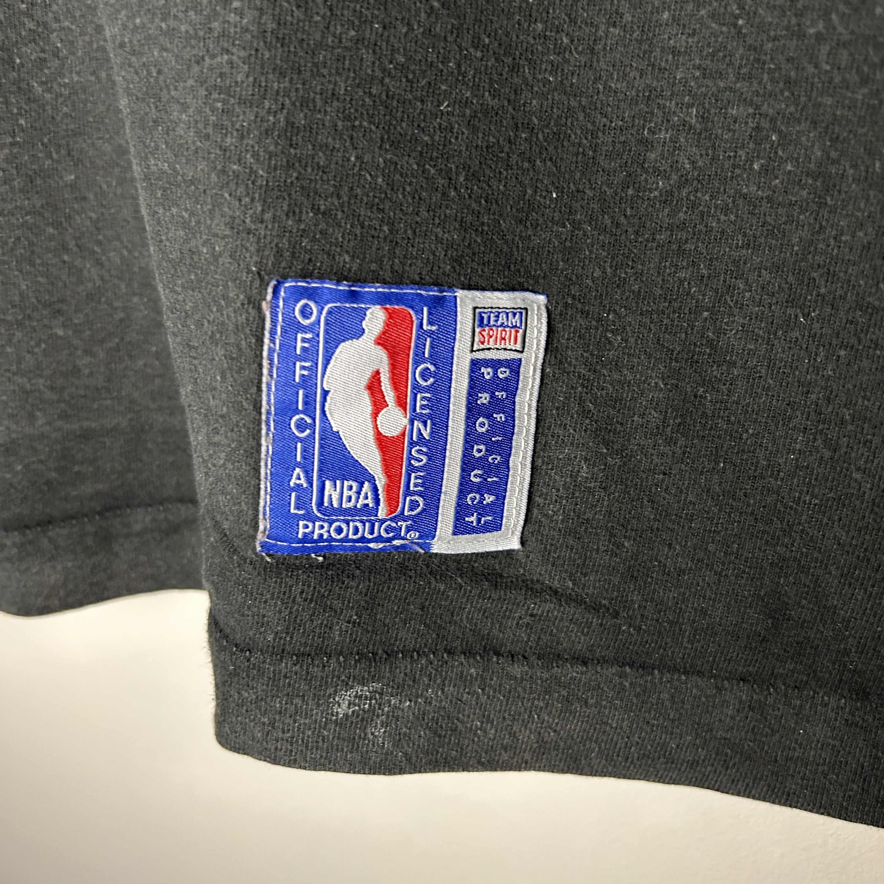 Salem Sportswear Vintage Orlando Magic Superhero 90’s NBA T-shirt Size US L / EU 52-54 / 3 - 4 Thumbnail