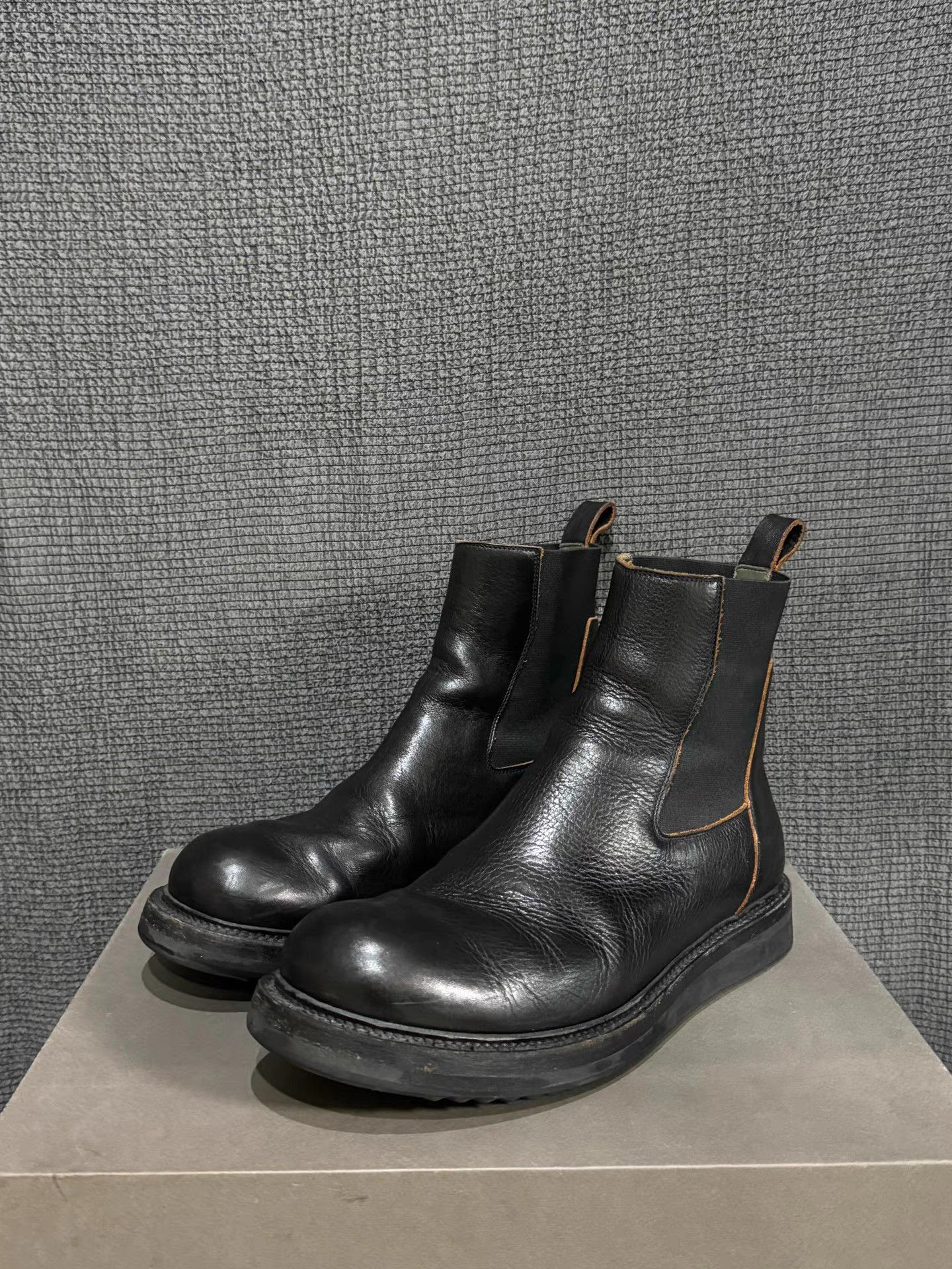 Rick Owens Rick Owens 19SS mainline cowhide Chelsea boots Size US 10 / EU 43 - 1 Thumbnail