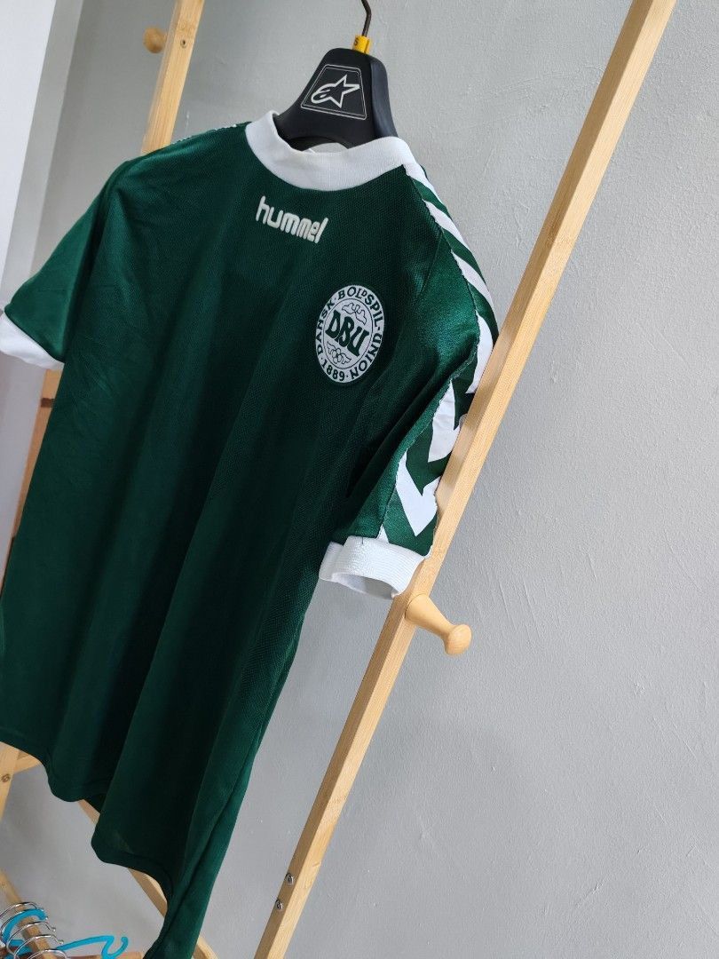 Vintage Denmark 2002/03 Goalkeeper Away Jersey – Forest Green Hummel Size US M / EU 48-50 / 2 - 4 Thumbnail