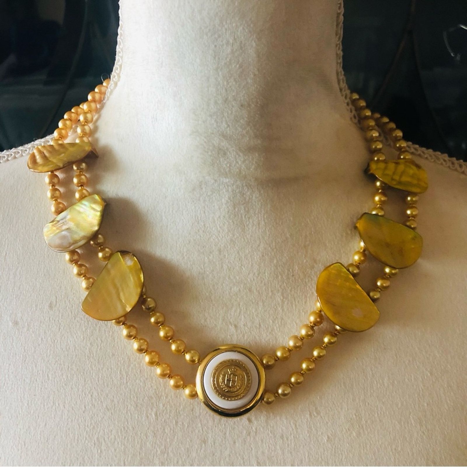 Handmade Handcrafted repurpose vintage crest abalone Pearl necklace Size ONE SIZE - 2 Thumbnail