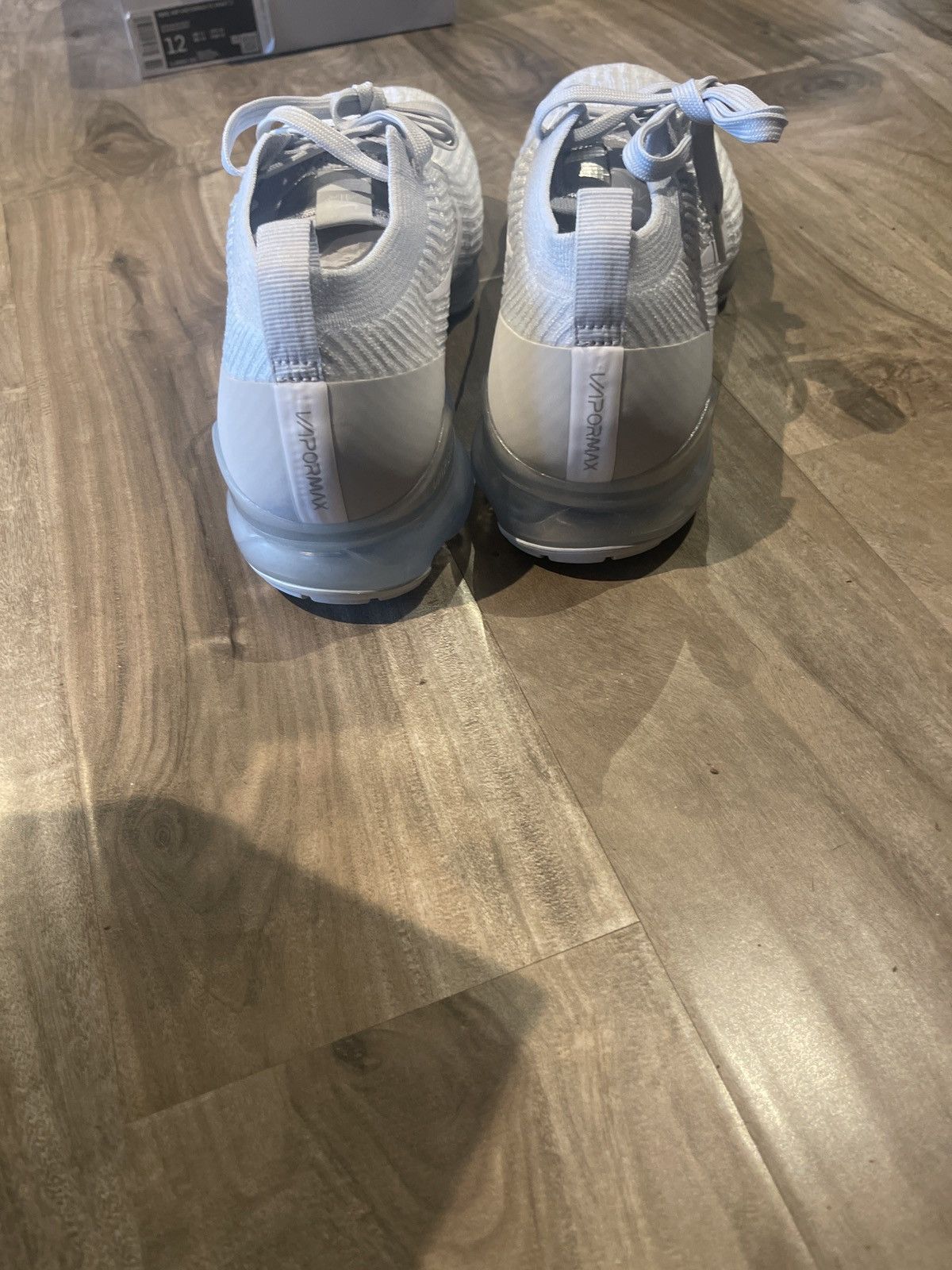 Nike Nike Air Size US 12 / EU 45 - 3 Thumbnail