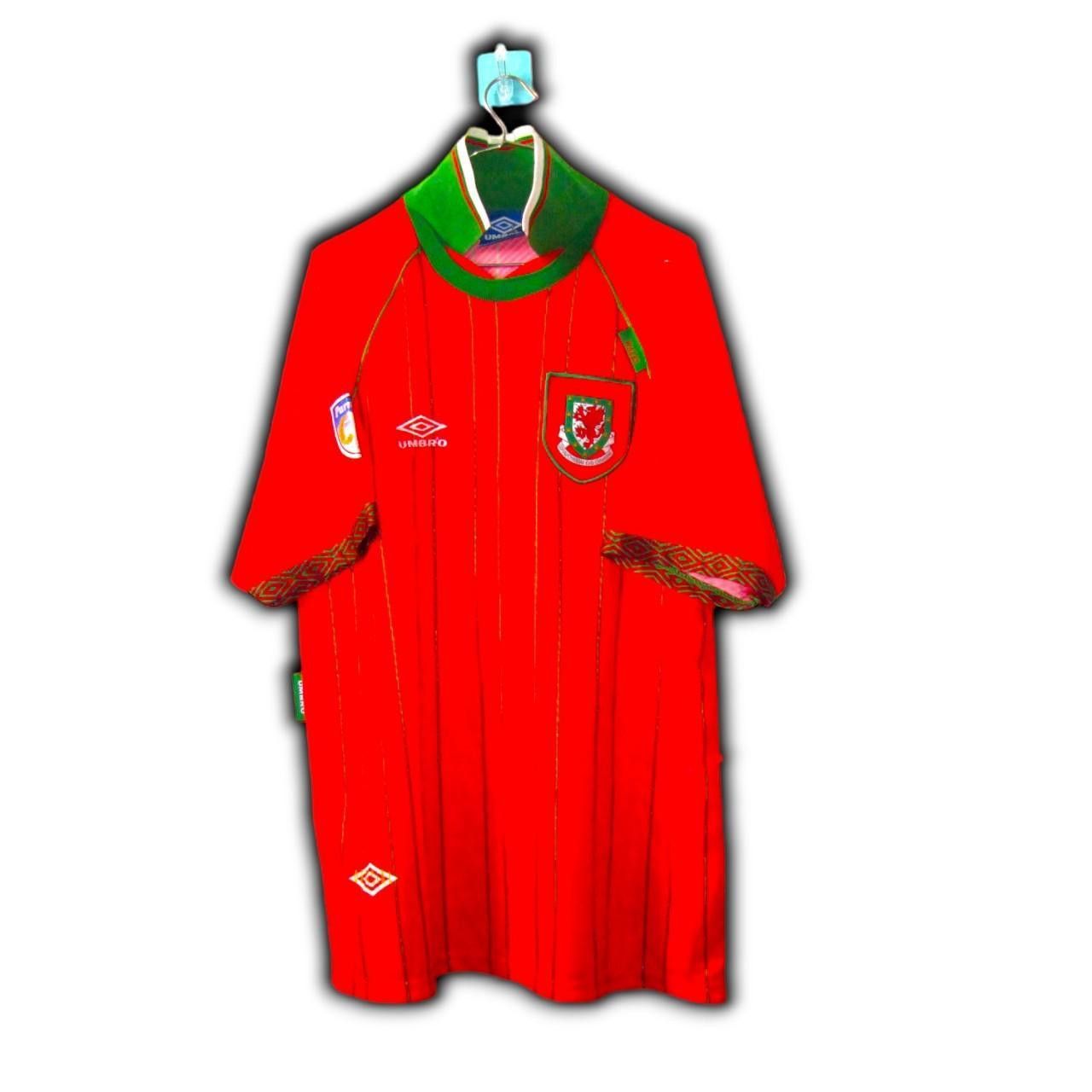 Umbro Fc Wales 1994 1995 Home shirt jersey UK Size US XL / EU 56 / 4 - 3 Thumbnail