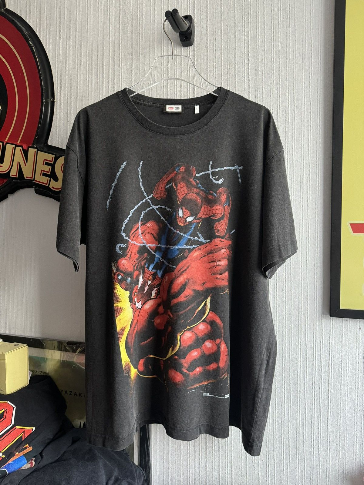 Kith KITH SPIDERMAN RED HULK VINTAGE TEE NEW | Grailed