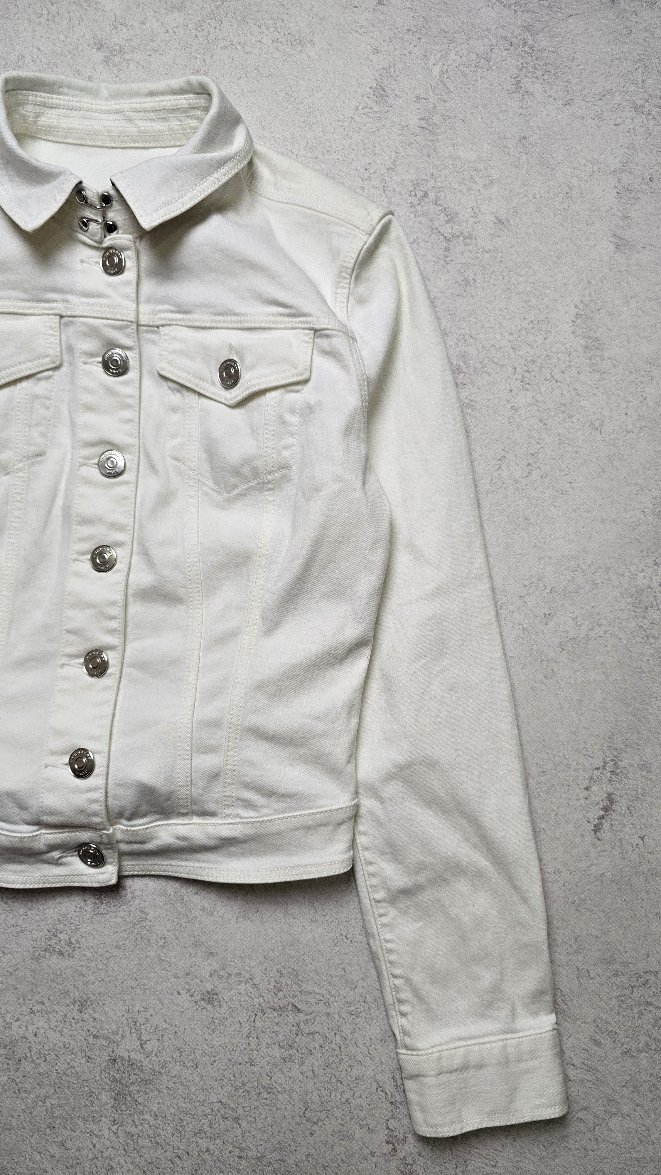 Burberry Burberry Brit White Cropped Denim Jacket Designer Luxury Size S / US 4 / IT 40 - 7 Thumbnail