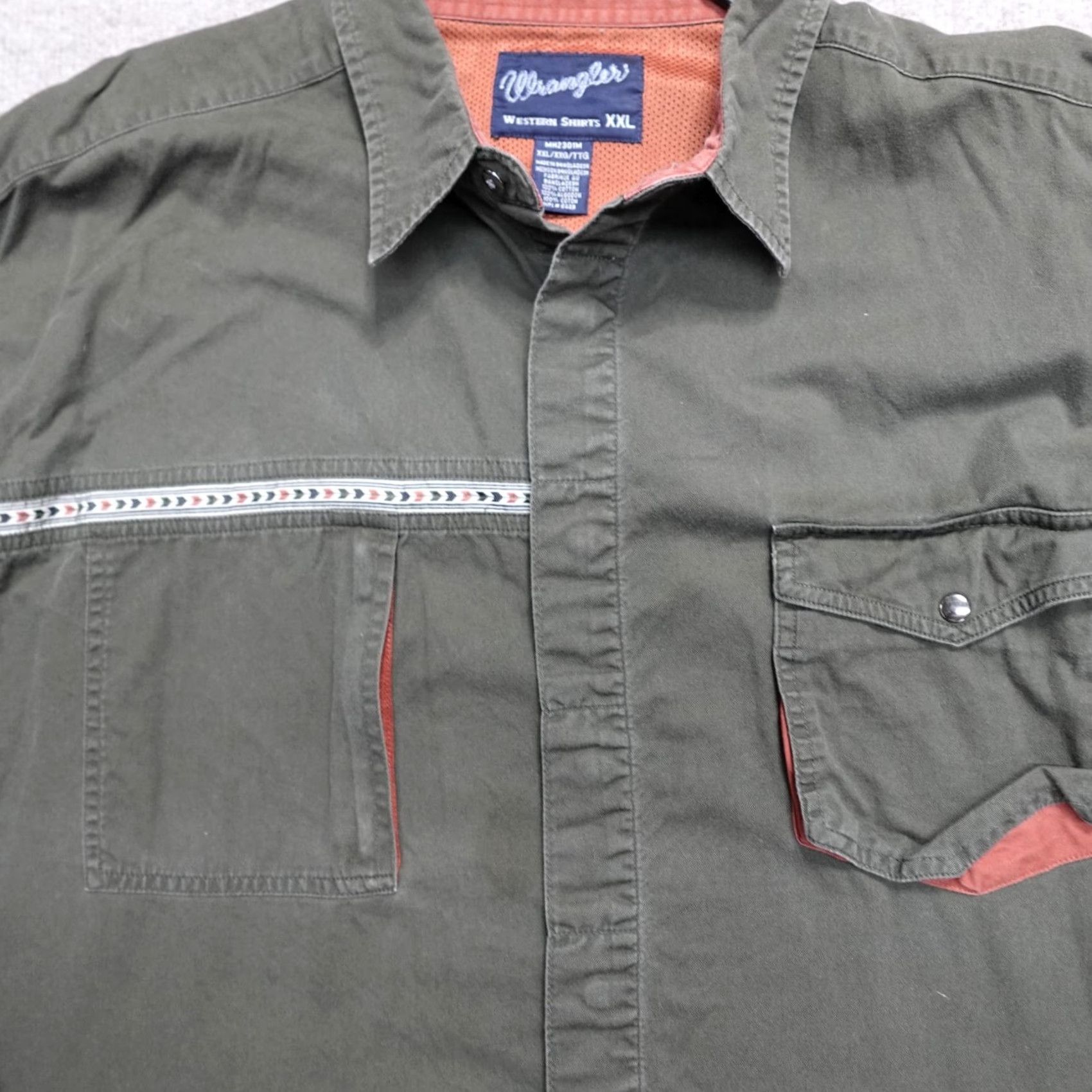 Wrangler VINTAGE not Wrangler Shirt 2XL Green Solid Snap Front Hidden Placket Western Mens Size US XXL / EU 58 / 5 - 2 Thumbnail
