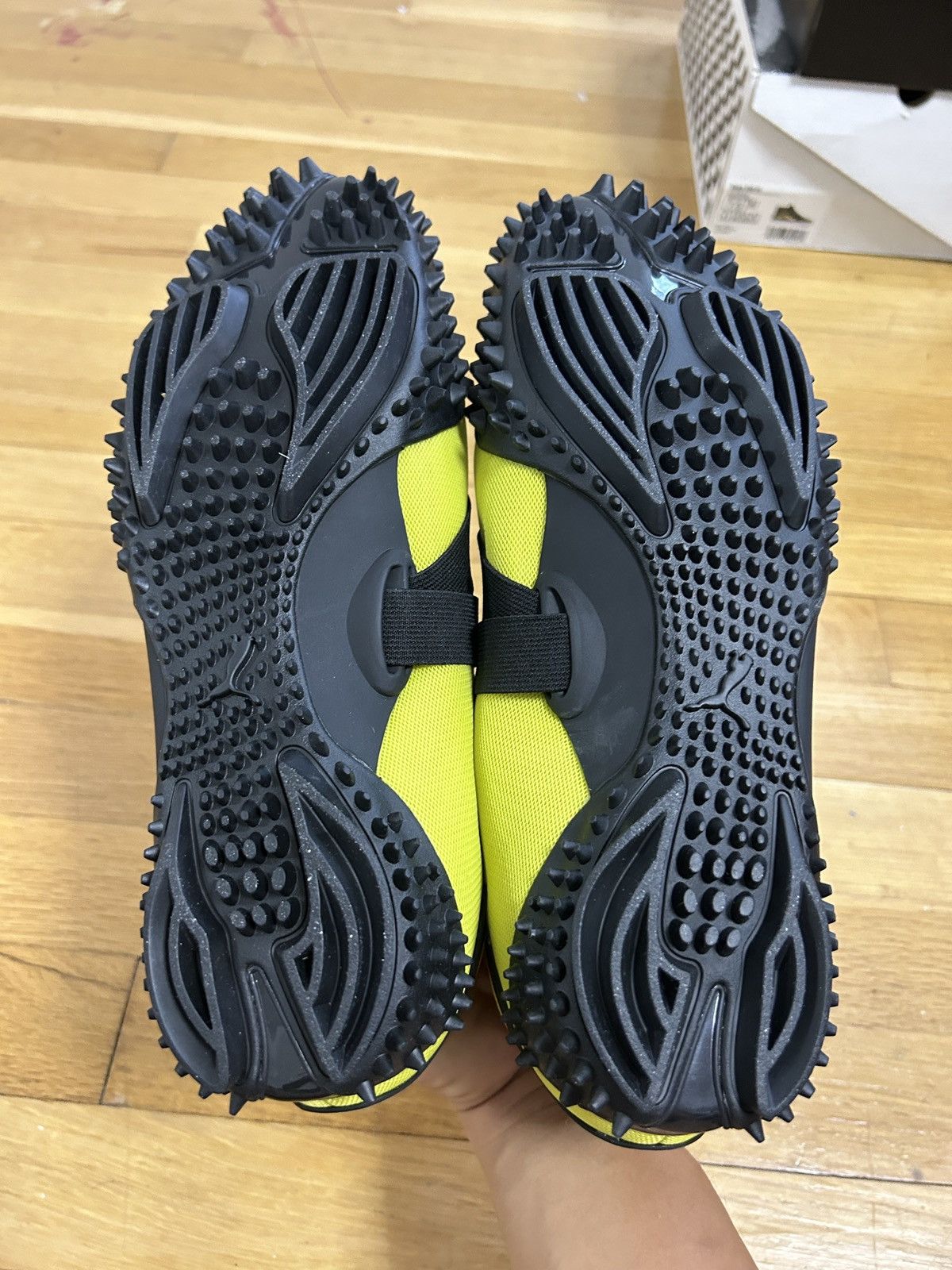 Puma Puma Mostro Yellow Size US 9 / EU 42 - 3 Thumbnail