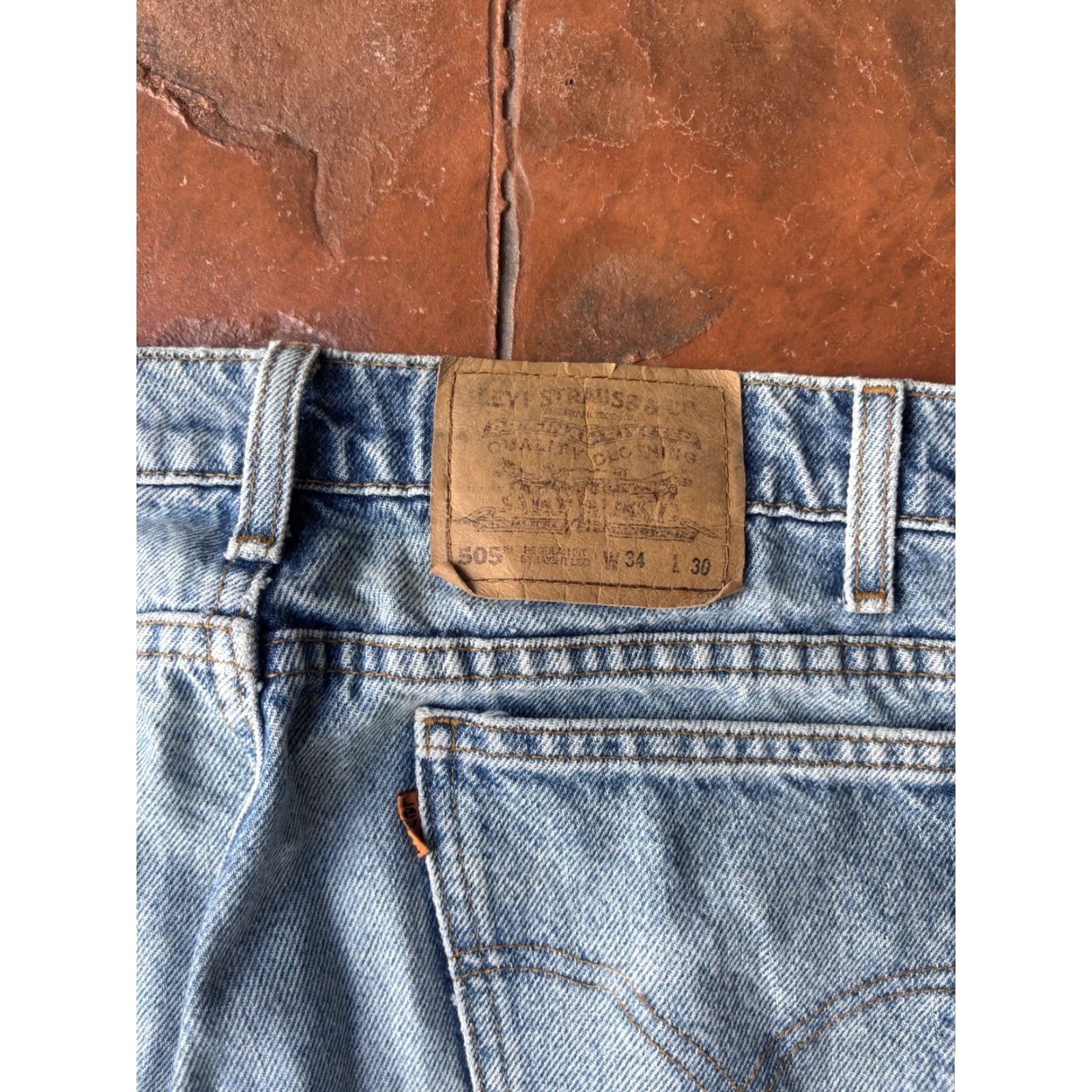 Levi's VINTAGE Levi's 505 Orange Tab Denim Jeans Men’s 34x30 Straight Leg USA Size US 34 / EU 50 - 4 Thumbnail