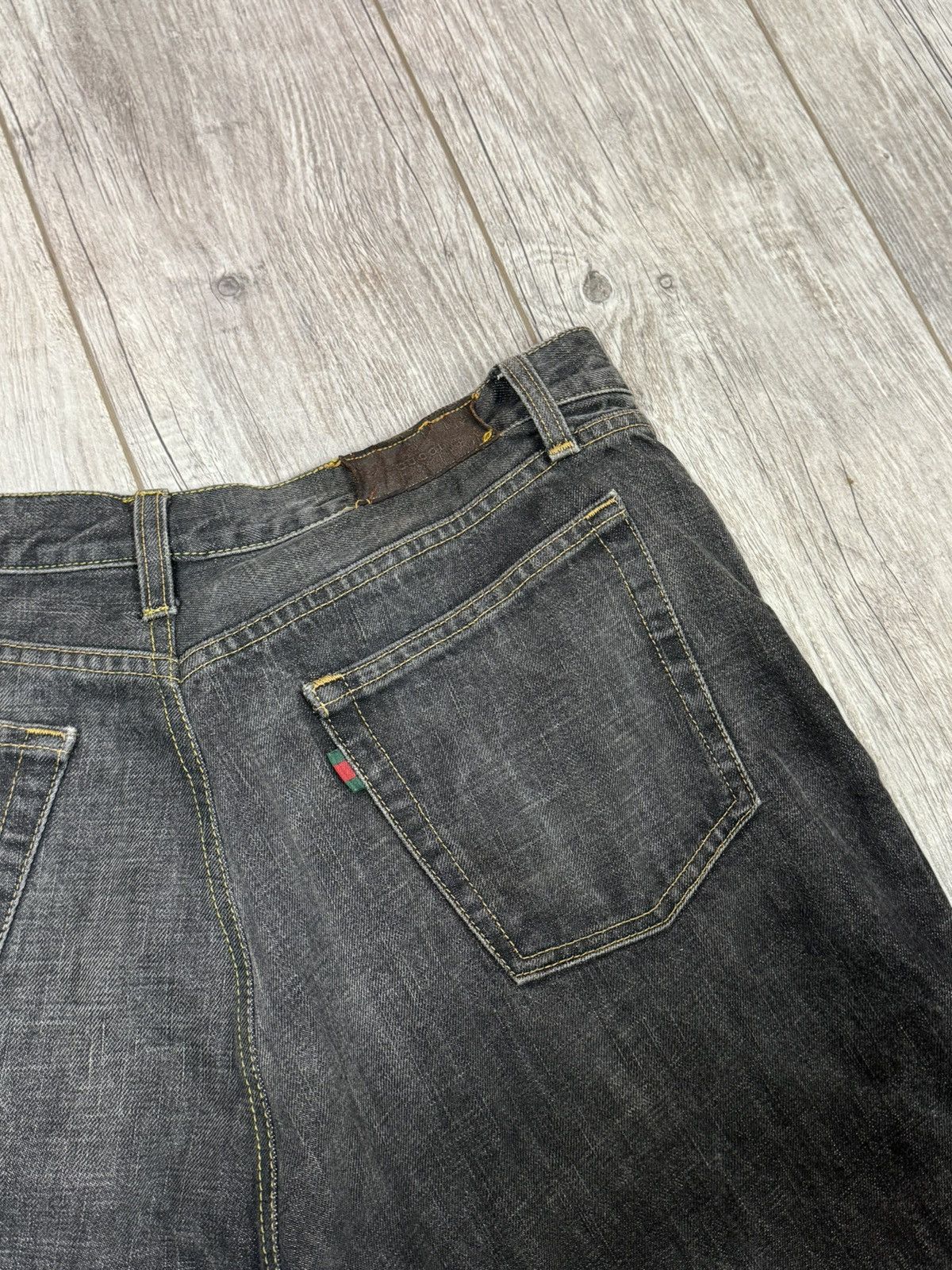 Designer GUCCI RARE VINTAGE JEANS 90S MADE IN ITALY 🇮🇹 Size US 34 / EU 50 - 20 Thumbnail
