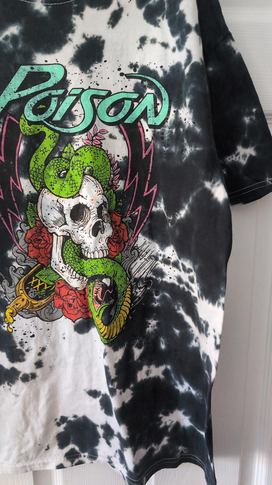 Other Poison Band T-Shirt Skull Snake Graphic Tie Dye Adult Medium Size US M / EU 48-50 / 2 - 3 Thumbnail
