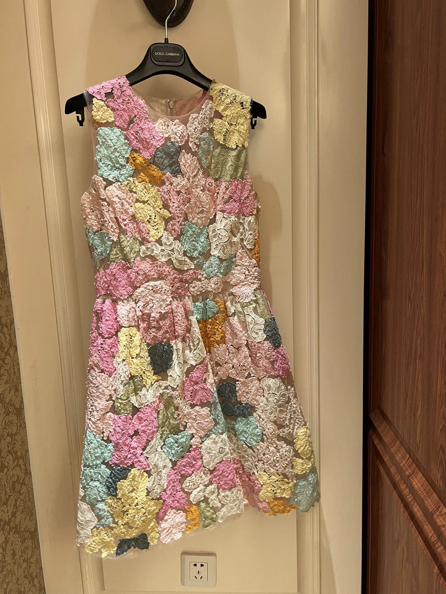 Valentino Valentino Floral Lace Sleeveless Dress Size US M / EU 48-50 / 2 - 1 Thumbnail