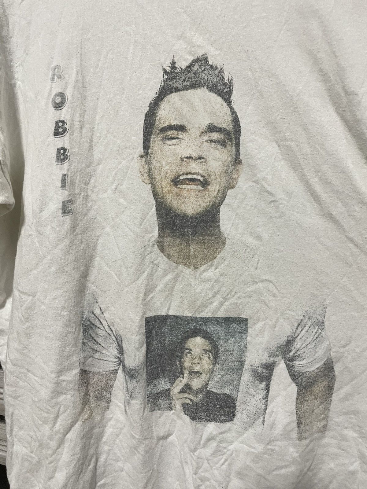 Band Tees × Vintage Vintage 2000 Robbie Williams Smash Mouth Tour T Shirt UK Tee Size US L / EU 52-54 / 3 - 6 Thumbnail