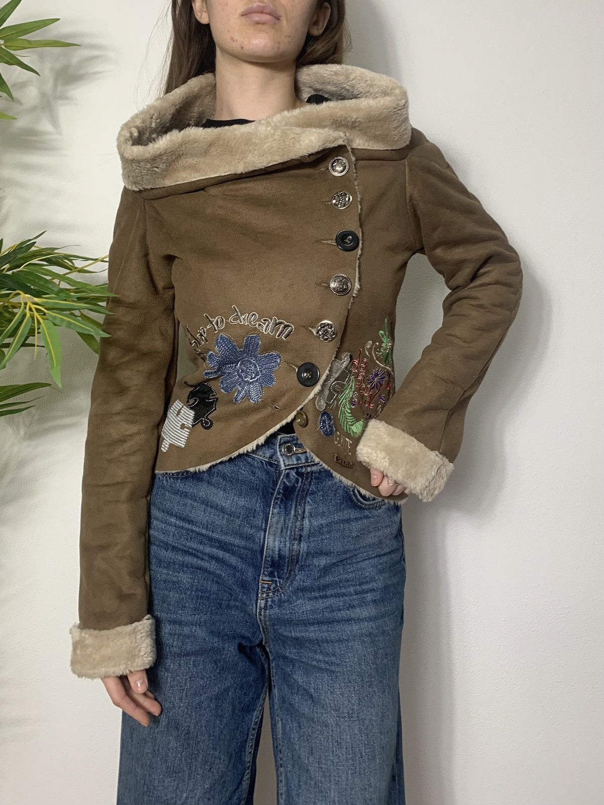 Desigual VINTAGE DESIGUAL AVANT GARDE 2000s SHEEPSKIN COAT Size XS / US 0-2 / IT 36-38 - 2 Thumbnail