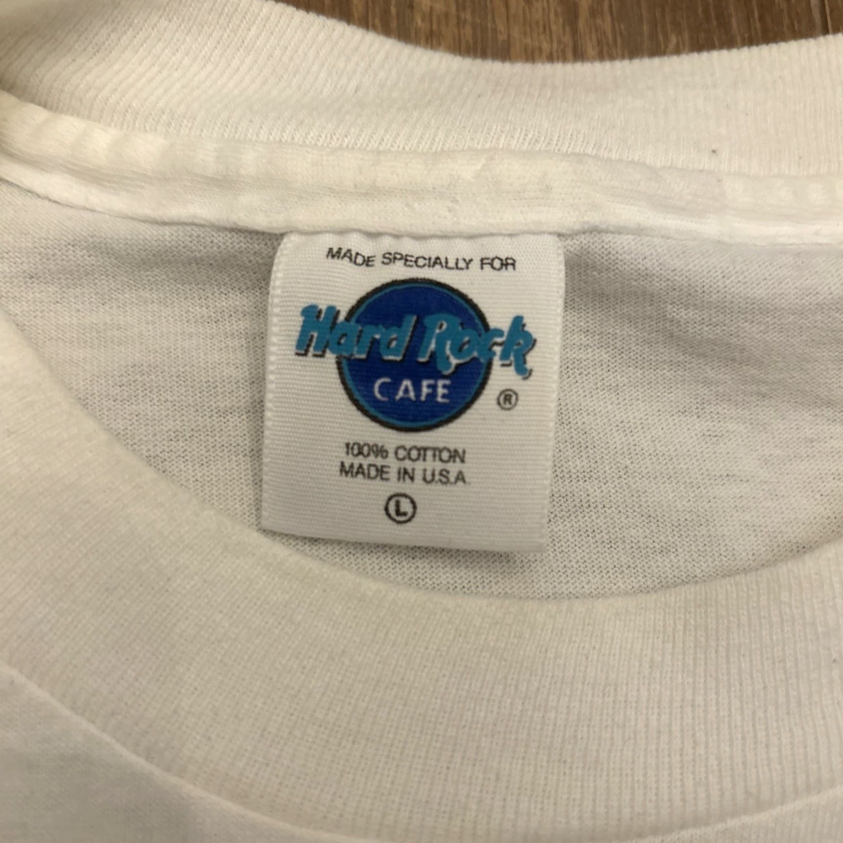 Hard Rock Cafe VINTAGE Hard Rock Cafe T-Shirt San Diego Surf Board White Adult Large Single Stitch Mens Size US L / EU 52-54 / 3 - 4 Thumbnail